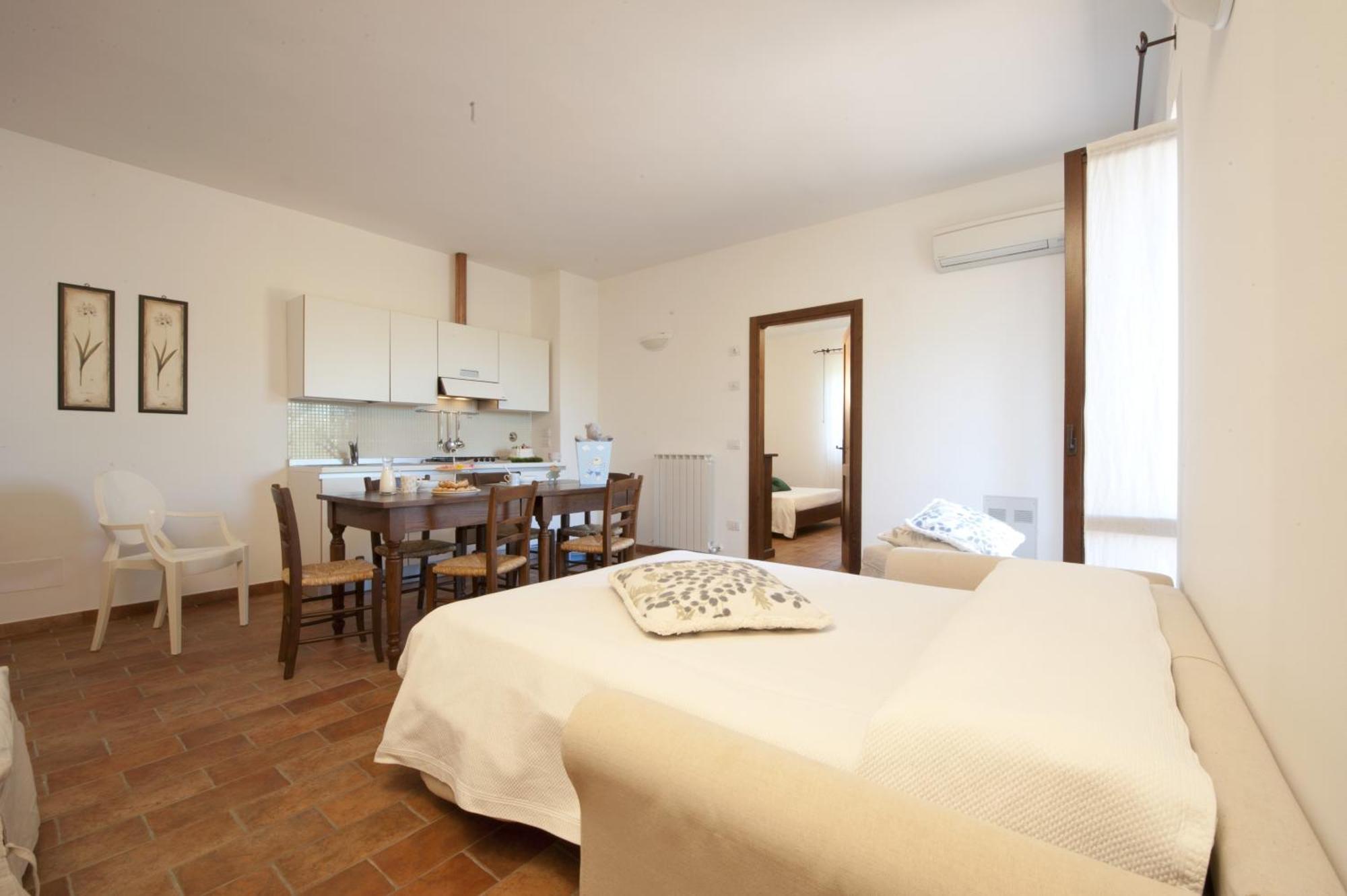 Agriturismo Casale Le Selvette Ripa Exterior photo