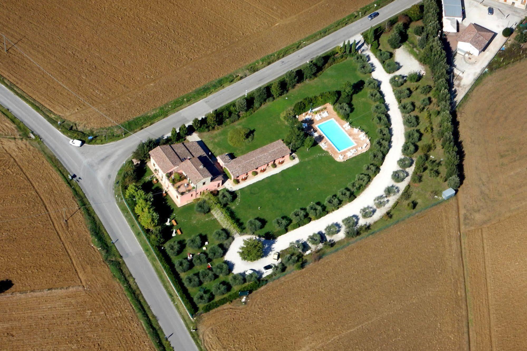Agriturismo Casale Le Selvette Ripa Exterior photo